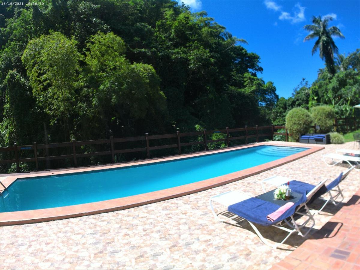 Toraille Waterfall Poolside Apartment Soufrière Exterior foto